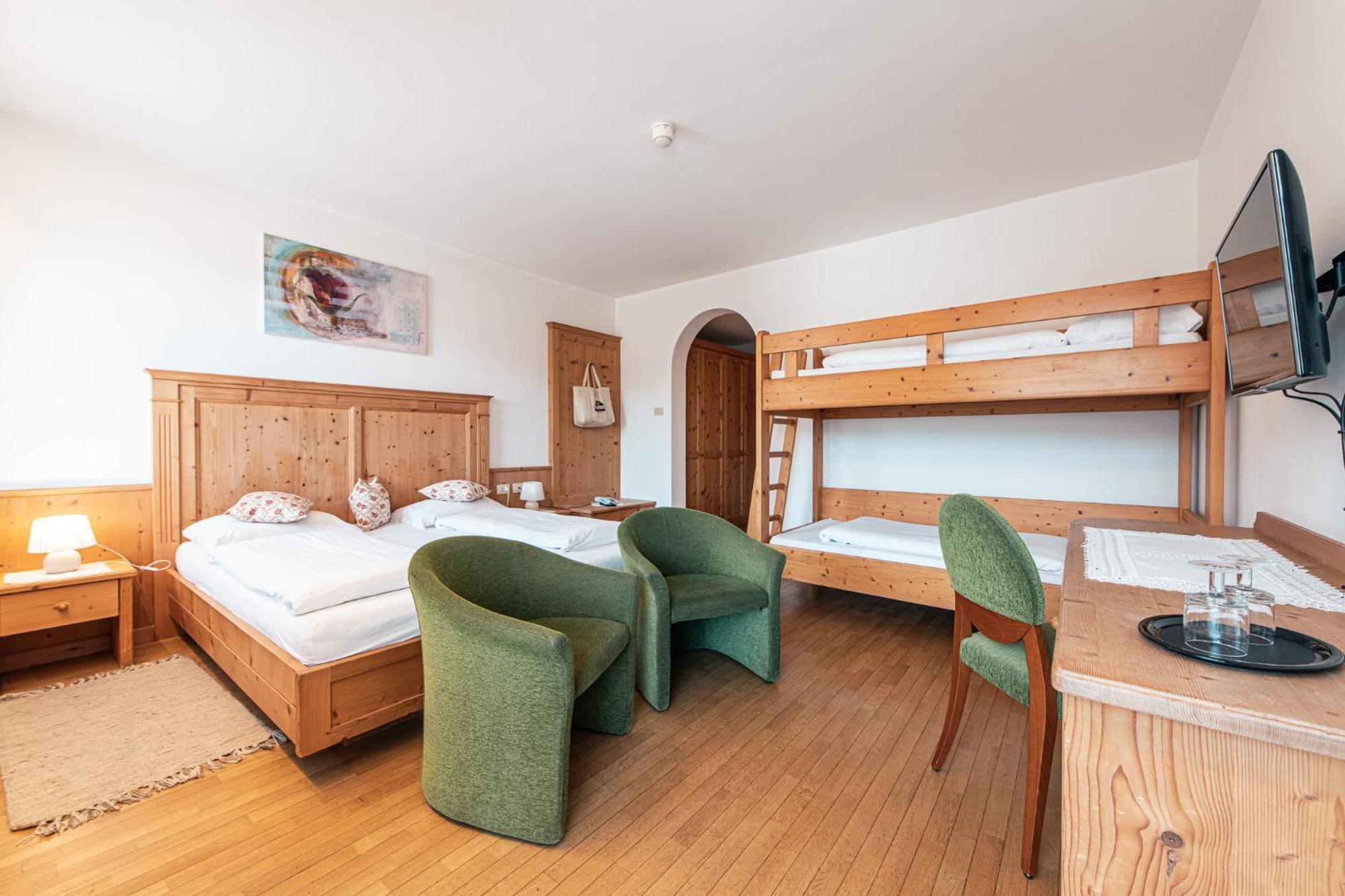 Hotel Goldene Rose Monguelfo-Tesido / Welsberg-Taisten Eksteriør bilde