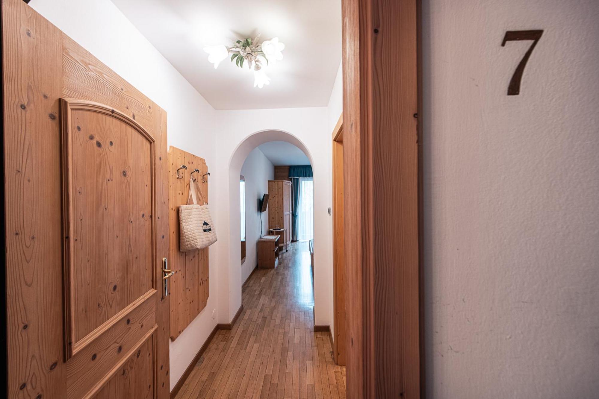 Hotel Goldene Rose Monguelfo-Tesido / Welsberg-Taisten Eksteriør bilde