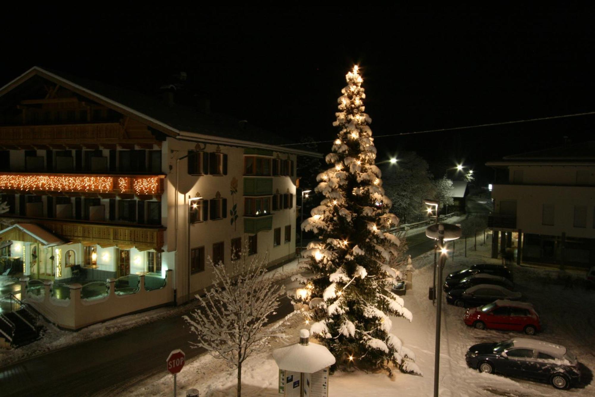 Hotel Goldene Rose Monguelfo-Tesido / Welsberg-Taisten Eksteriør bilde