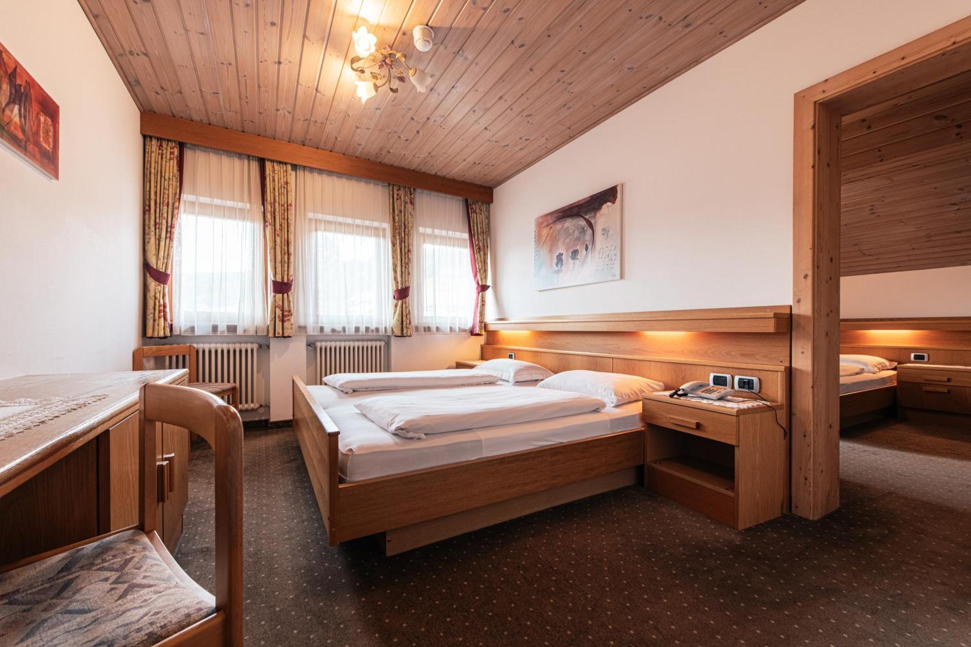 Hotel Goldene Rose Monguelfo-Tesido / Welsberg-Taisten Eksteriør bilde