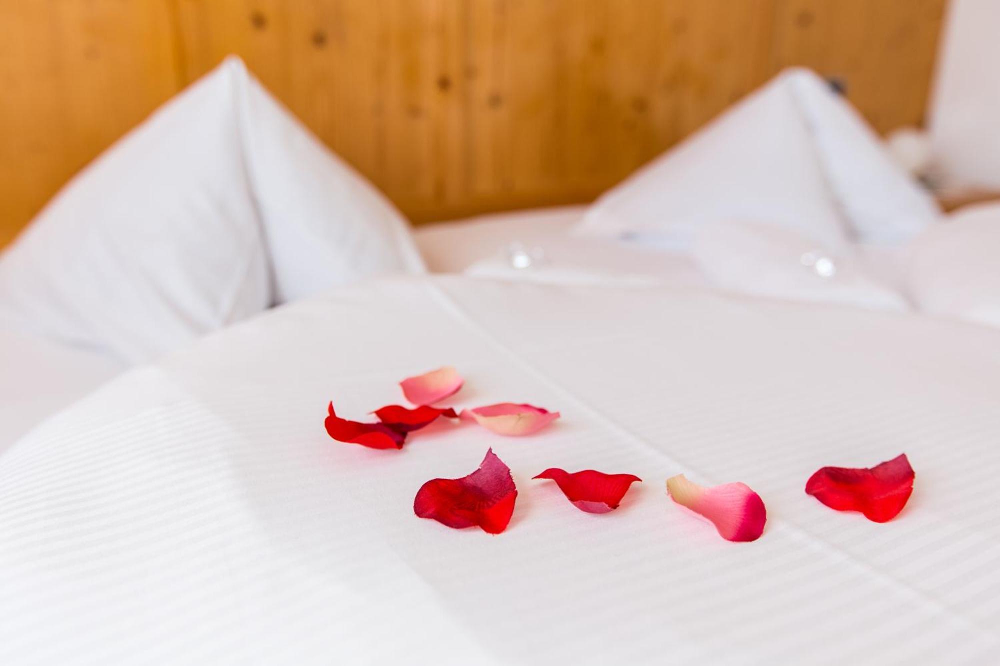 Hotel Goldene Rose Monguelfo-Tesido / Welsberg-Taisten Eksteriør bilde