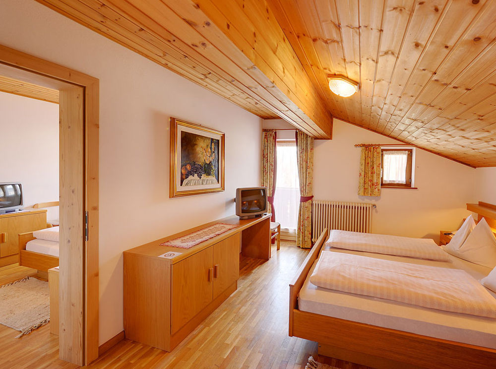 Hotel Goldene Rose Monguelfo-Tesido / Welsberg-Taisten Eksteriør bilde