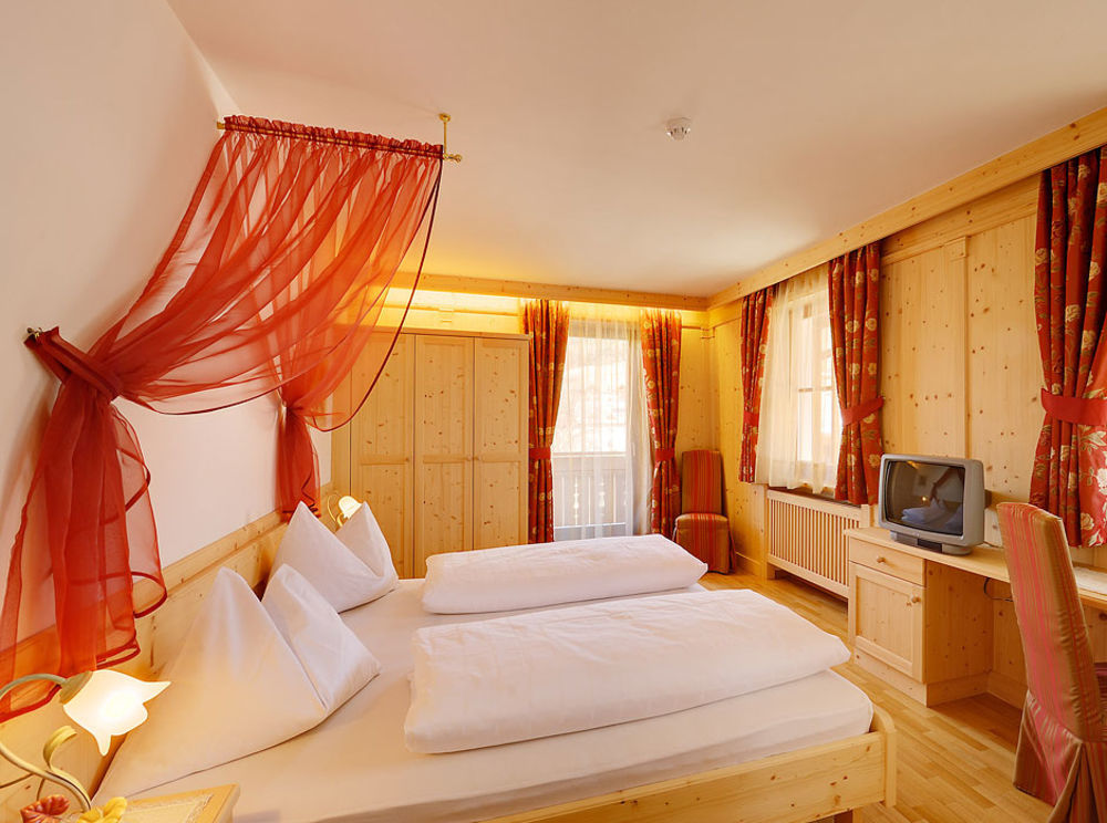 Hotel Goldene Rose Monguelfo-Tesido / Welsberg-Taisten Eksteriør bilde